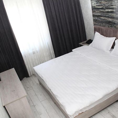 Artist Regenci Hotel Tasjkent Eksteriør billede