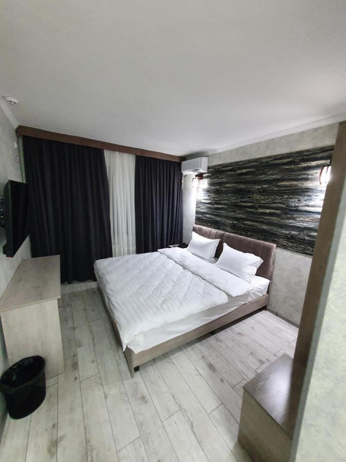 Artist Regenci Hotel Tasjkent Eksteriør billede